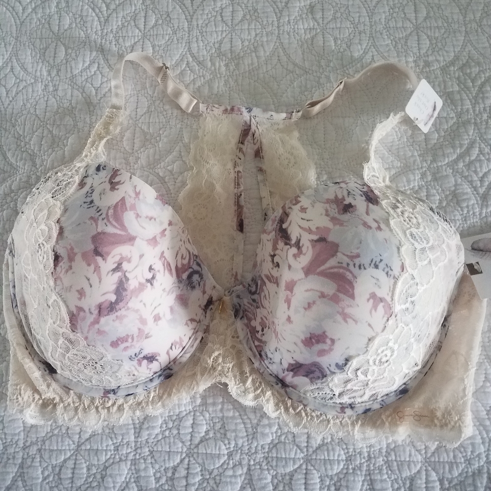 Floral laced bra